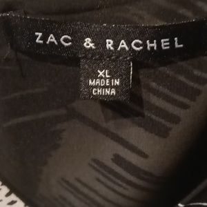 COPY - FINAL PRICE ZAC & RACHEL black/white asymmetrical v-neck blouse XL